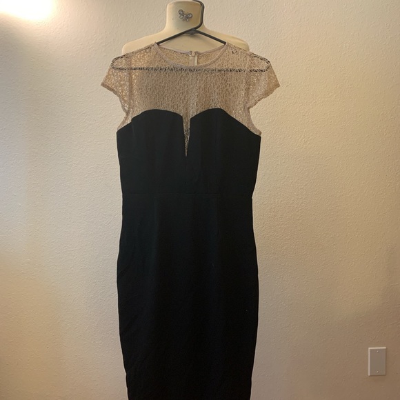 Dress - Picture 2 of 3